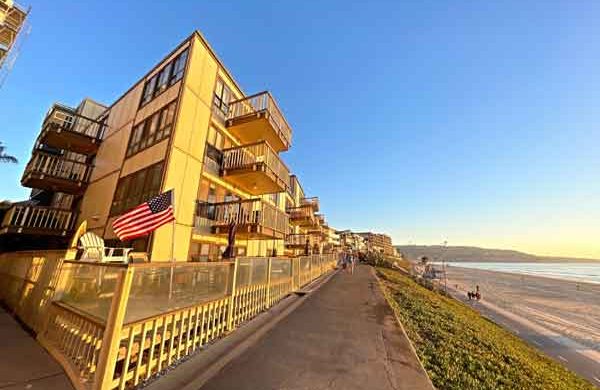 San Simeon oceanfront condos at 625 Esplanade Redondo Beach