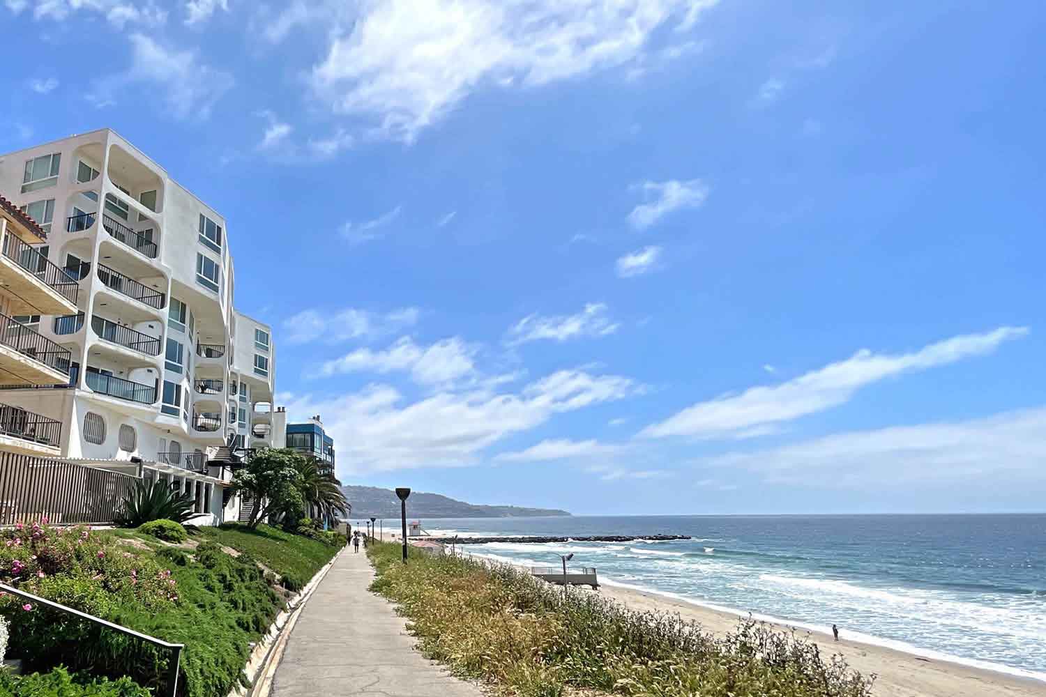 Surfrider oceanfrotn condos