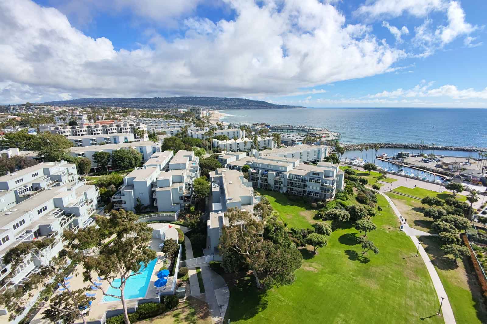 Surfrider oceanfrotn condos