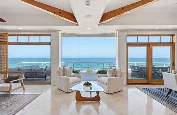 oceanfront home at 807 Esplanade Redondo Beach CA